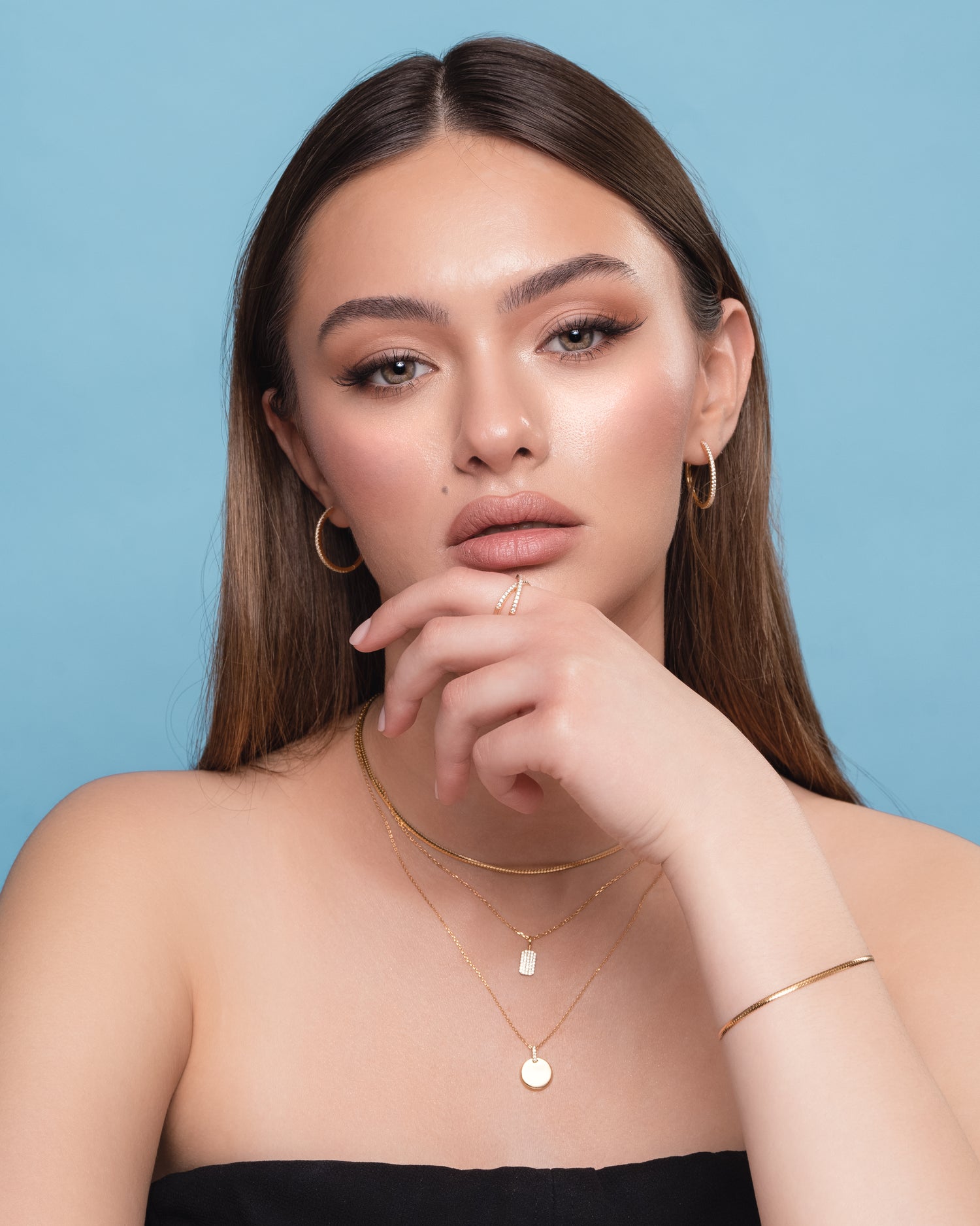 circle pendant gold jewelry